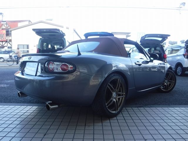 MAZDA ROADSTER 2005 Image 31