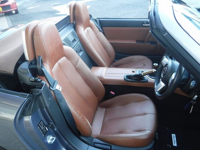 MAZDA ROADSTER 2005 Image 31