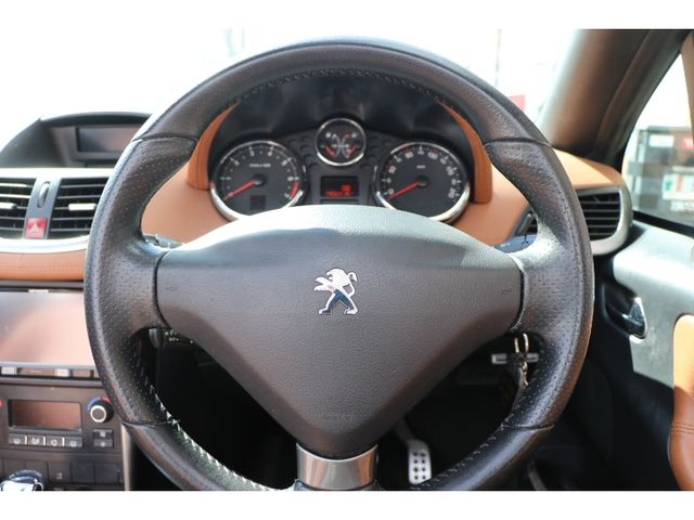 PEUGEOT 207CC 2012 Image 31