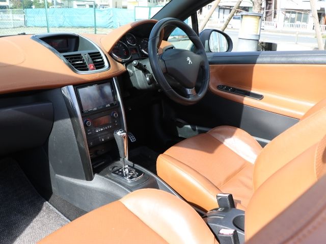 PEUGEOT 207CC 2012 Image 31