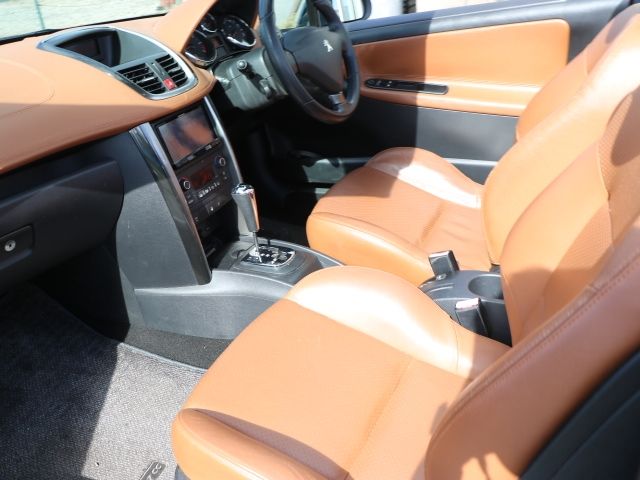 PEUGEOT 207CC 2012 Image 31