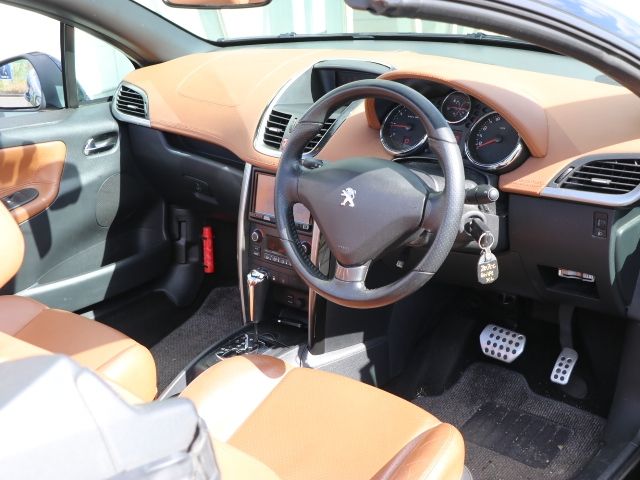 PEUGEOT 207CC 2012 Image 31