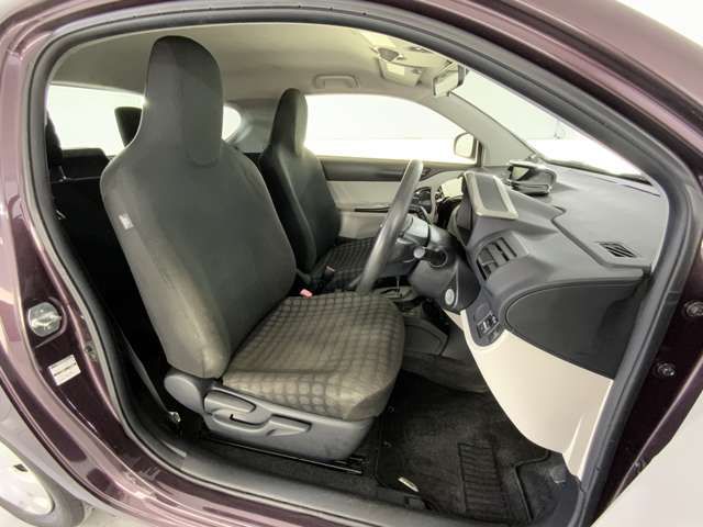 TOYOTA IQ 2012 Image 31