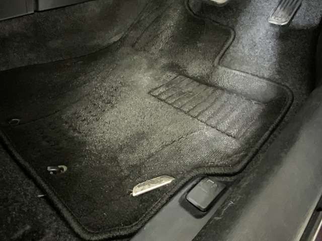 TOYOTA IQ 2012 Image 31