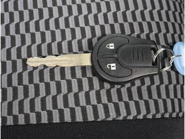 NISSAN MARCH 2016 Image 31