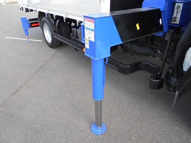 ISUZU ELF 2013 Image 31