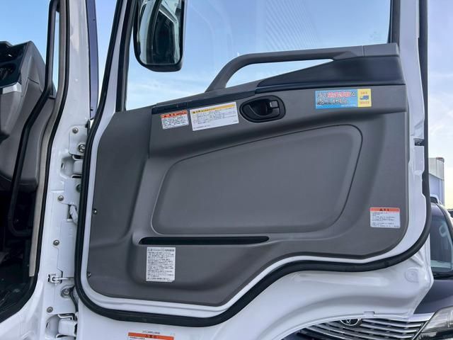 MITSUBISHI FUSOU SUPER GREAT 2024 Image 31