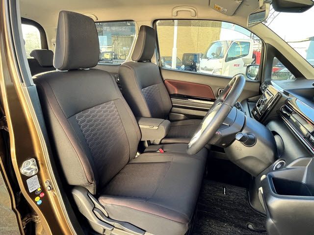 SUZUKI WAGON R STINGRAY 2018 Image 31