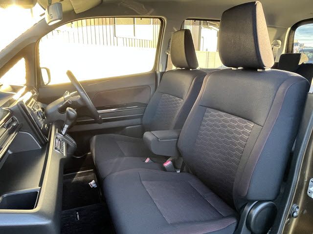 SUZUKI WAGON R STINGRAY 2018 Image 31