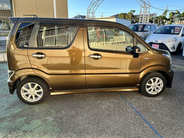 SUZUKI WAGON R STINGRAY 2018 Image 31