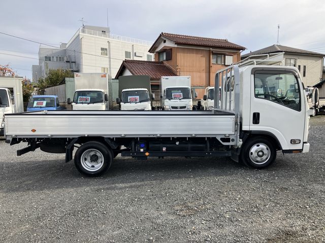 ISUZU ELF 2020 Image 31