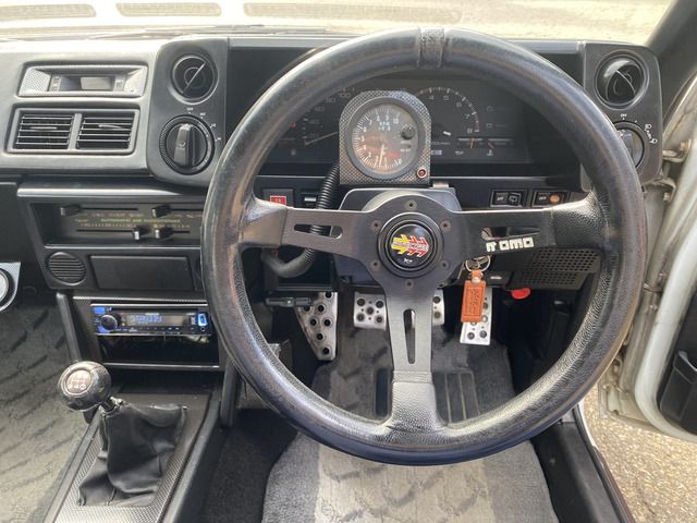 TOYOTA COROLLA LEVIN 1984 Image 31