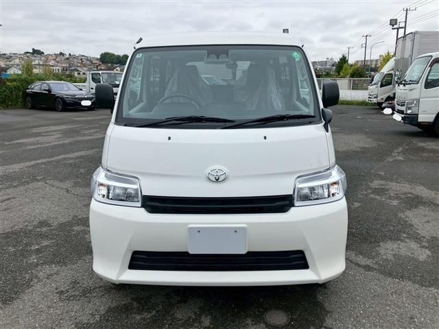 TOYOTA TOWNACE VAN 4WD 2025 Image 31