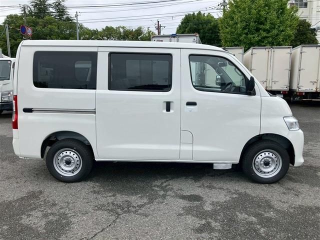 TOYOTA TOWNACE VAN 4WD 2025 Image 31