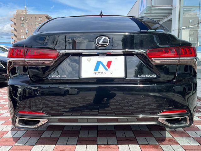 TOYOTA LEXUS LS500 2018 Image 31