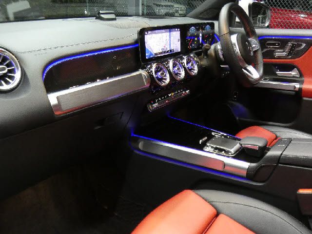 MERCEDES BENZ GLB 2020 Image 31