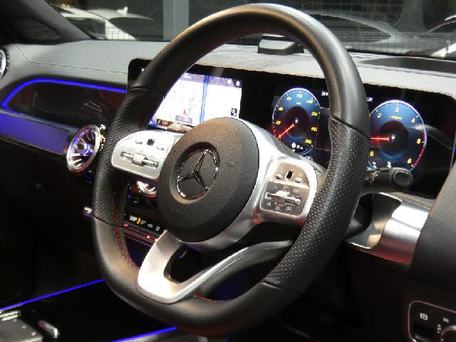 MERCEDES BENZ GLB 2020 Image 31