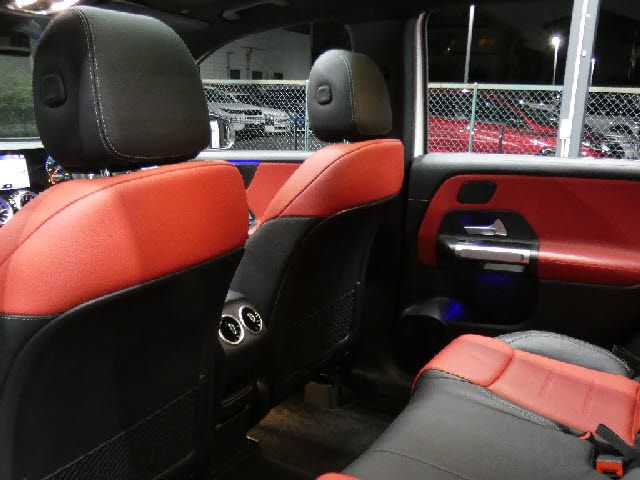 MERCEDES BENZ GLB 2020 Image 31