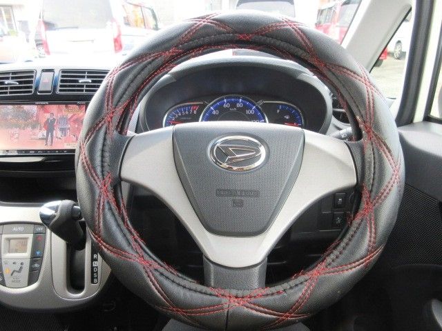 DAIHATSU MOVE CUSTOM 2013 Image 31