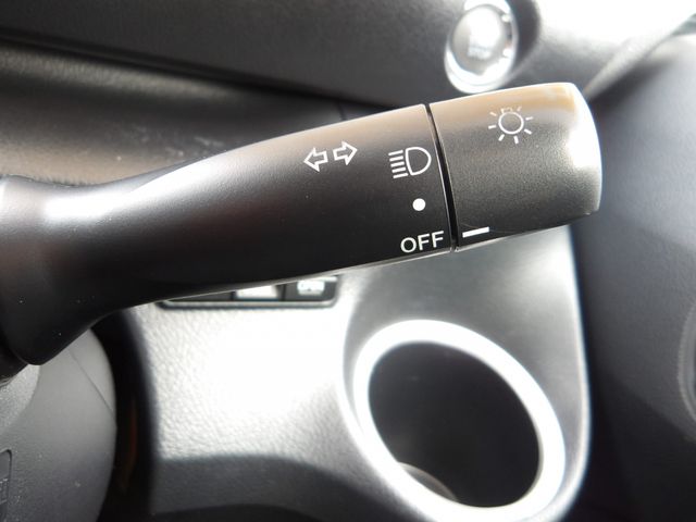 TOYOTA SIENTA 2019 Image 31