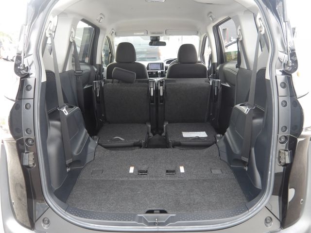 TOYOTA SIENTA 2019 Image 31