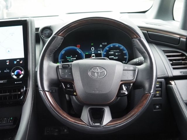 TOYOTA ALPHARD HYBRID 2023 Image 31