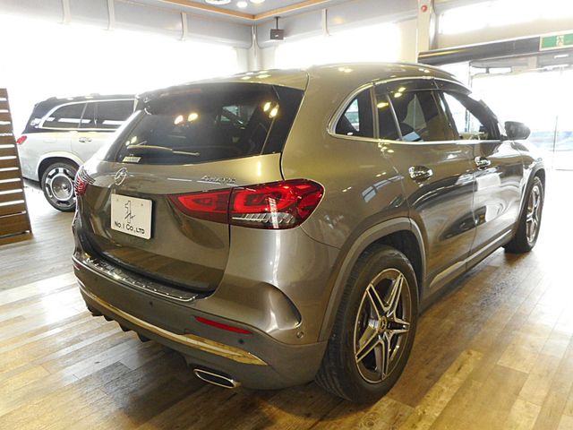 MERCEDES BENZ GLA CL 2021 Image 31