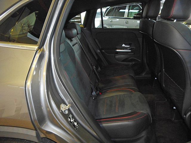 MERCEDES BENZ GLA CL 2021 Image 31