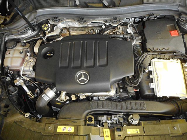 MERCEDES BENZ GLA CL 2021 Image 31