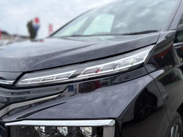 TOYOTA VOXY HYBRID 2024 Image 31
