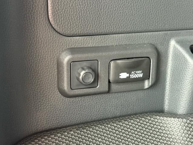 TOYOTA VOXY HYBRID 2024 Image 31