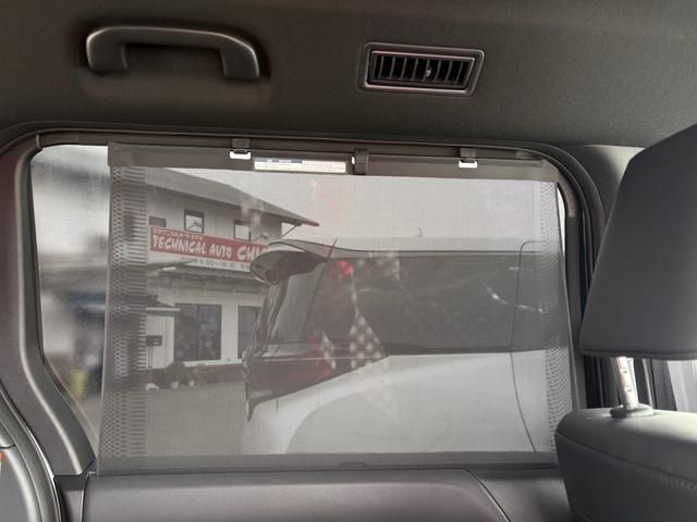 TOYOTA VOXY HYBRID 2024 Image 31