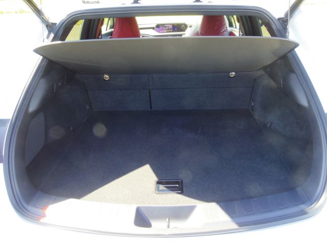 TOYOTA LEXUS UX200 2018 Image 31