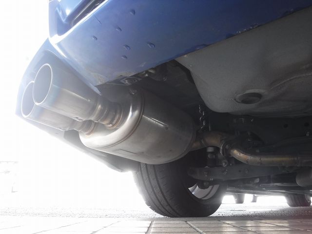 SUBARU IMPREZA WRX 2012 Image 31