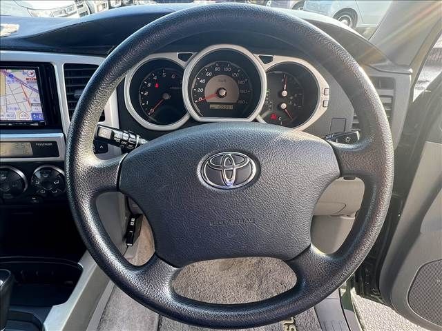 TOYOTA HILUXSURF WAGON 4WD 2004 Image 31