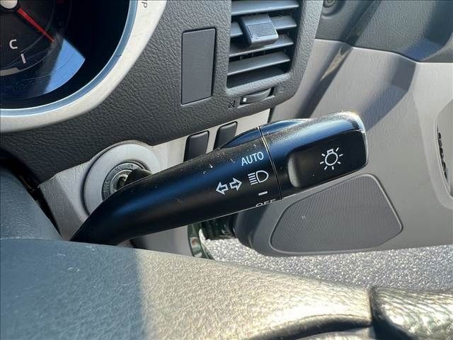 TOYOTA HILUXSURF WAGON 4WD 2004 Image 31