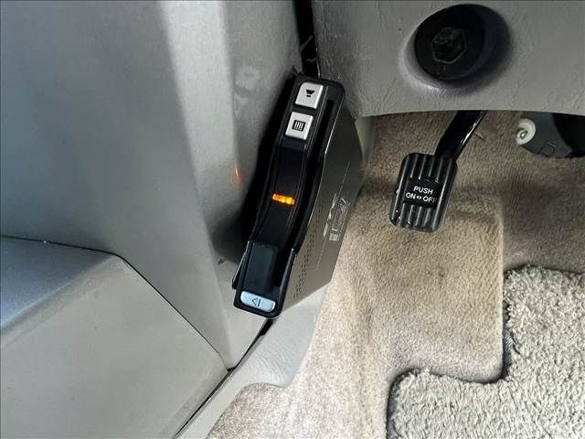 TOYOTA HILUXSURF WAGON 4WD 2004 Image 31