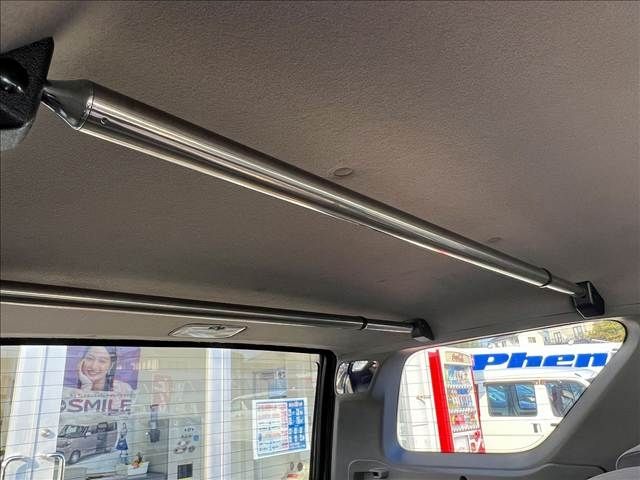 TOYOTA HILUXSURF WAGON 4WD 2004 Image 31