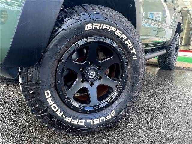 TOYOTA HILUXSURF WAGON 4WD 2004 Image 31