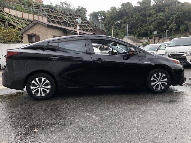 TOYOTA PRIUS 2020 Image 31