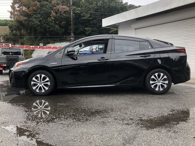 TOYOTA PRIUS 2020 Image 31