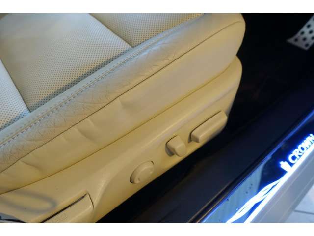 TOYOTA CROWN SEDAN 2013 Image 31