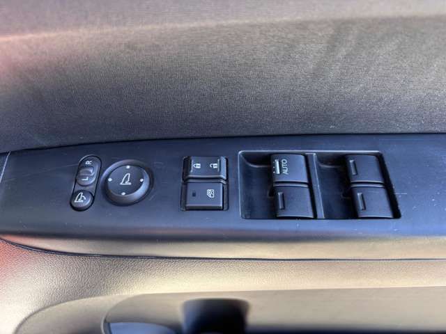 HONDA N BOX 2014 Image 31