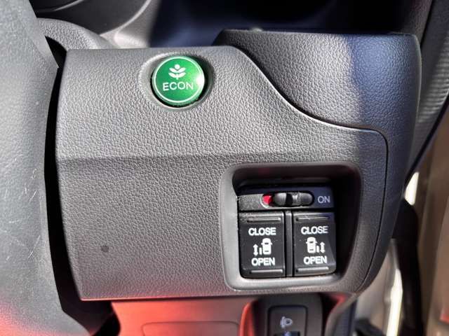 HONDA N BOX 2014 Image 31