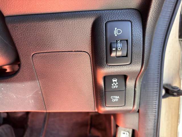 HONDA N BOX 2014 Image 31