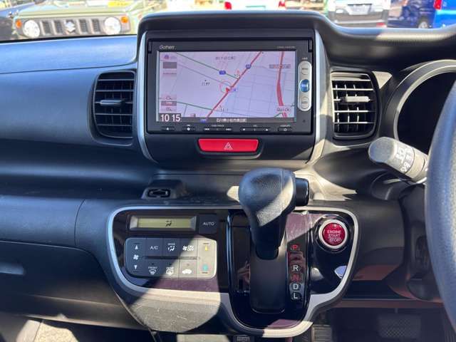 HONDA N BOX 2014 Image 31