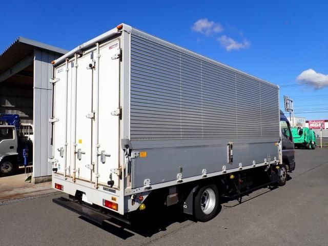 MITSUBISHI CANTER 2019 Image 31