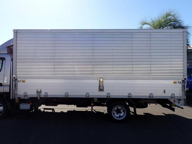 MITSUBISHI CANTER 2019 Image 31