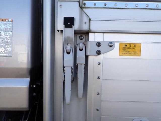 MITSUBISHI CANTER 2019 Image 31