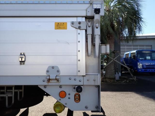 MITSUBISHI CANTER 2019 Image 31